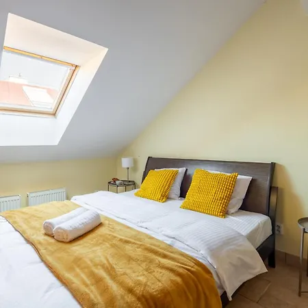 Spacious 3Br Apartment I 8 Guests I New Town Apartamento *