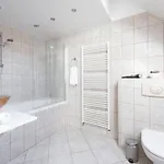 Spacious Near National Theatre *