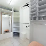 Spacious Near National Theatre Praga