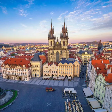 Spacious 3br I 8 Guests I New Town Prag