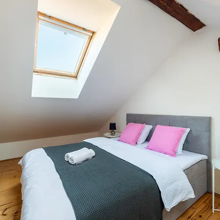 Spacious 3br I 8 Guests I New Town Appartement *